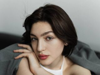 camslut topless ElvieTorbett