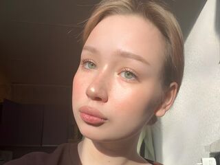 chat room livesex ElwineCawthorne