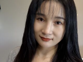 naked camgirl picture Emilyellow