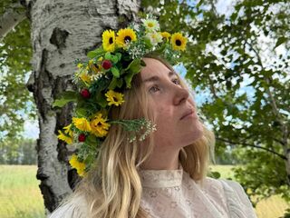 naked webcamgirl EstaCutchin