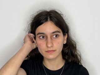 live sex webcam FondaYarbro