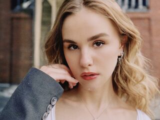 hot strip tease web cam HazelKaylu