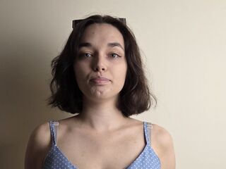 nude cam pic HeideMccoggle