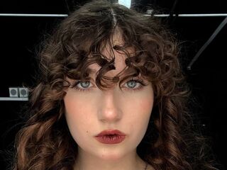 naked cam girl fingering pussy IngeHosterman