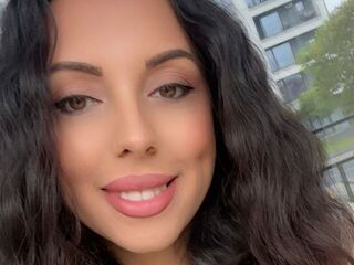 naked girl with webcam masturbating with vibrator IzyAura