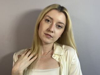 camslut webcam video JeanneHolmes