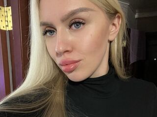 camgirl playing with sextoy JudiJadore