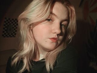 camslut spreading pussy JuliaJips
