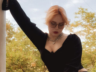 camgirl masturbating with vibrator KaleighCollett