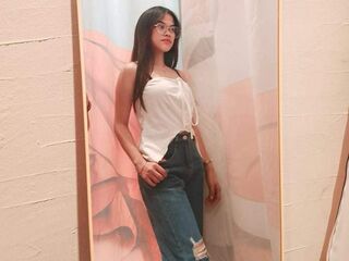 cam girl masturbating with vibrator KallyContez