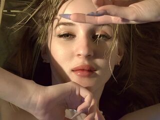 chat room webcam photo KianaWhite
