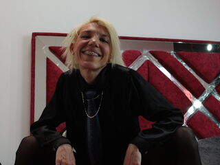 shower livesex KloeSwings