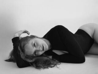 live cam girl photo KolobanovaEva