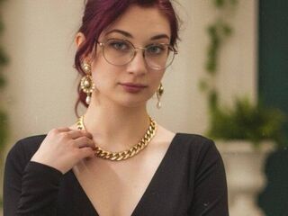hot strip tease cam KylieHerdes