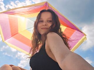 girl webcam naked LauraJulian