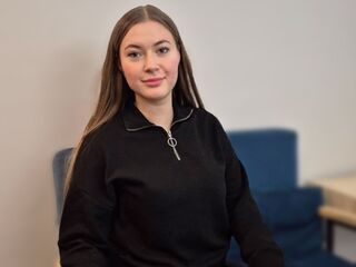 chat LeaDarcy