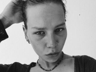 free camsex LeeanneYepes