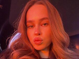 cam whore livesex LeoneTanton