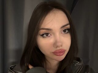 naked camgirl picture LikaOnyx