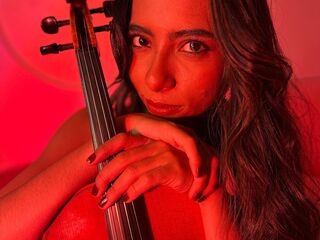 naked girl with cam fingering LilamElody