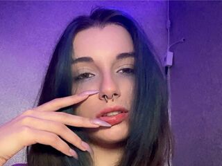 girl showing tits LiliaGummersall