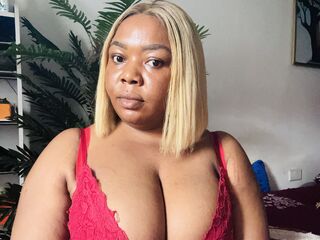 shaved pussy cam LilianLeo