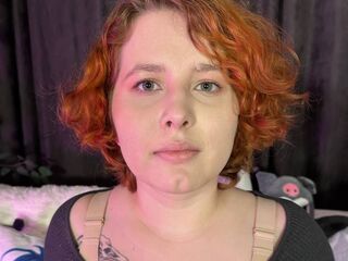 camwhore fingering shaved pussy LilyWill