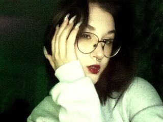 naked cam girl picture LinnaRose