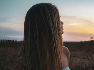 camwhore masturbating with dildo LisaNorthwe