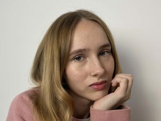 naked girl with cam masturbating LisetteMaupredi