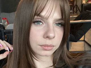 adult webcam chatroom LoiseHarington