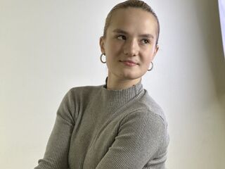 fingering cam whore LorrianePytko