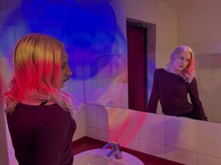 adult webcam chat room LucilleWiste