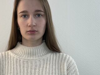 hot cam girl masturbating with sextoy MarcelineLeja