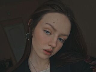 naked girl with webcam fingering pussy MariamDarter