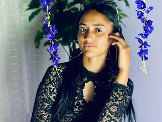 camgirl playing with sextoy MarilynCarter