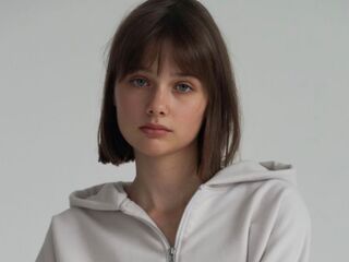 camslut masturbating MarylouHaws