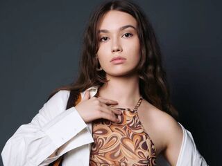 camgirl chatroom MauraHoese