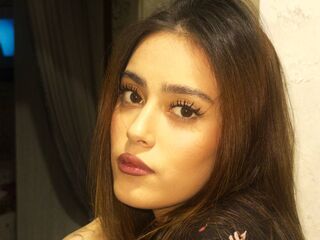 camgirl fingering bald pussy MelanyDaviau