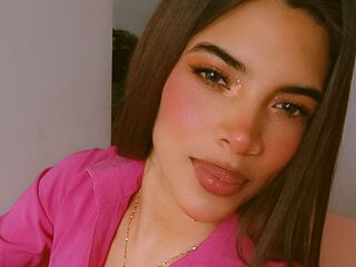 hot chatroom MeliJhonson