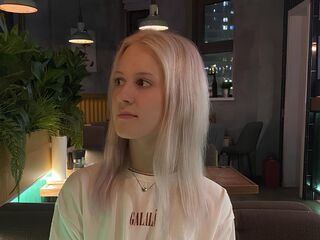 cam whore MelissaOushens
