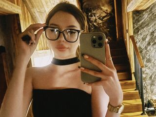webcam bitch chatroom MiaForester