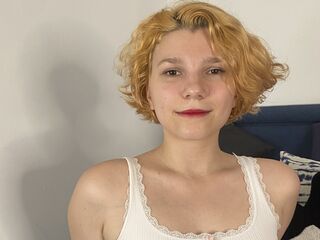 naked girl with webcam masturbating MyRay