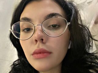 camwhore masturbating with vibrator NicolettaShea