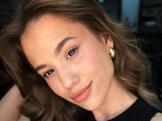 webcamgirl PearlyLominack