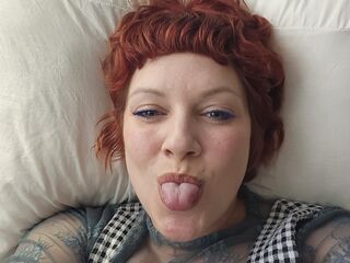 shower web cam PoppyKryze