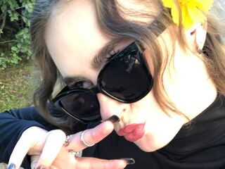 camgirl masturbating with sextoy QuinnTagaca