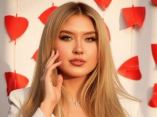 sexy camgirl chat RaisaMihaila