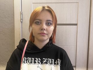 camgirl masturbating with dildo RuthFlowers