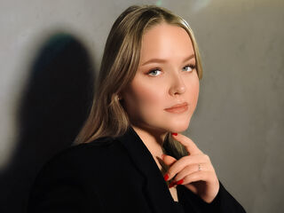 chatroom SallySavage